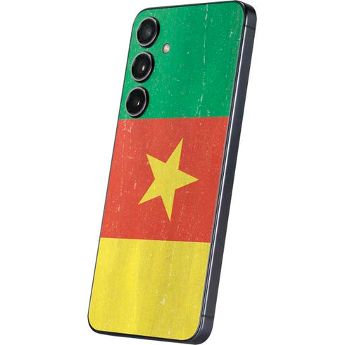 Cameroon Flag Distressed Galaxy S24 Skin